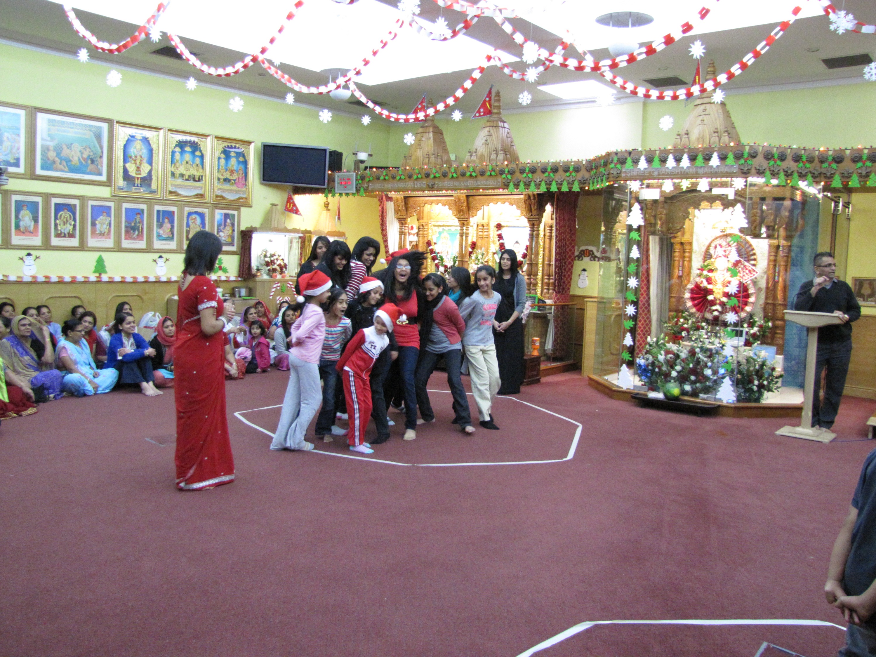©1987-2017 SKS Swaminarayan Temple East London