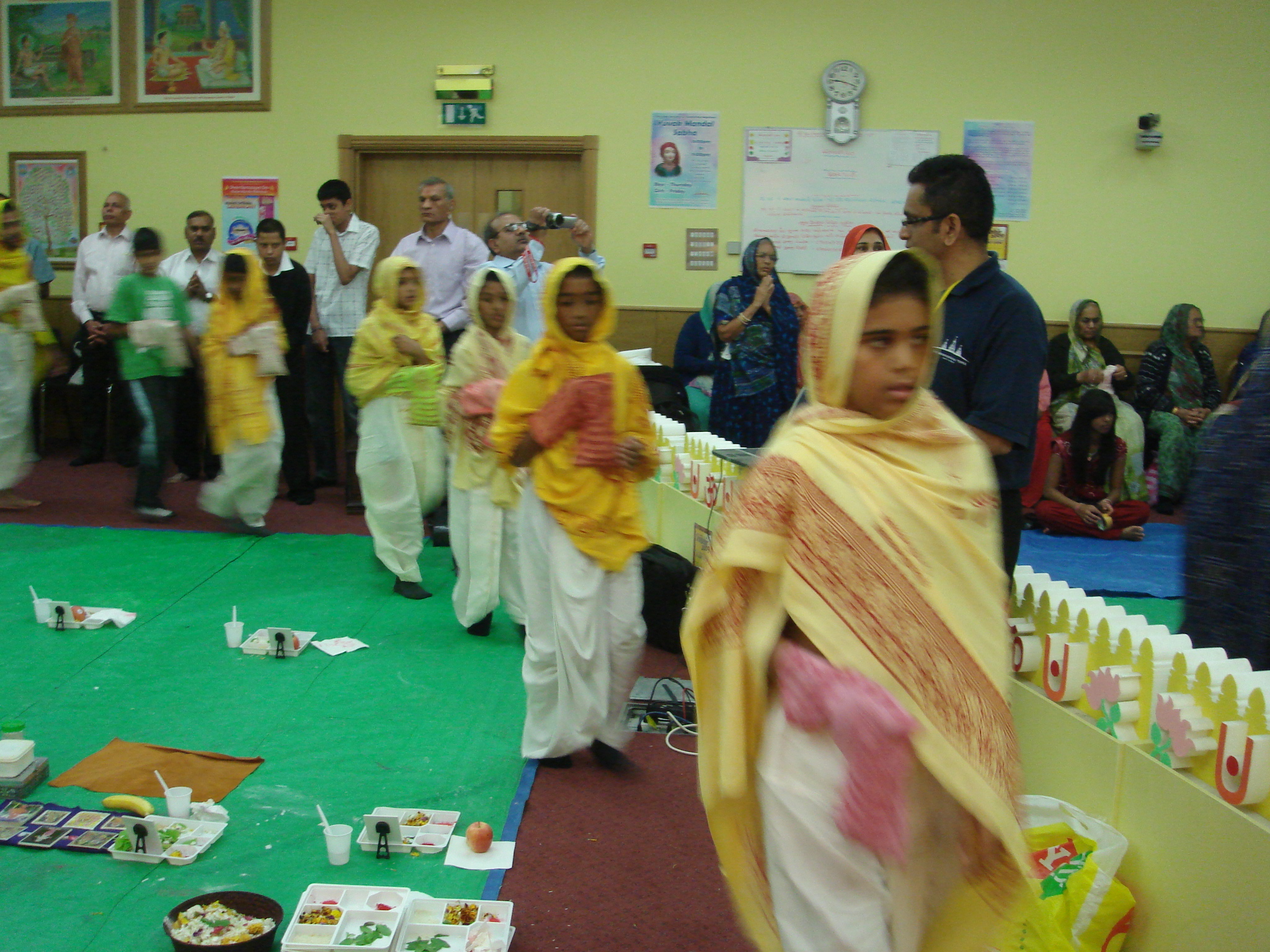 ©1987-2017 SKS Swaminarayan Temple East London