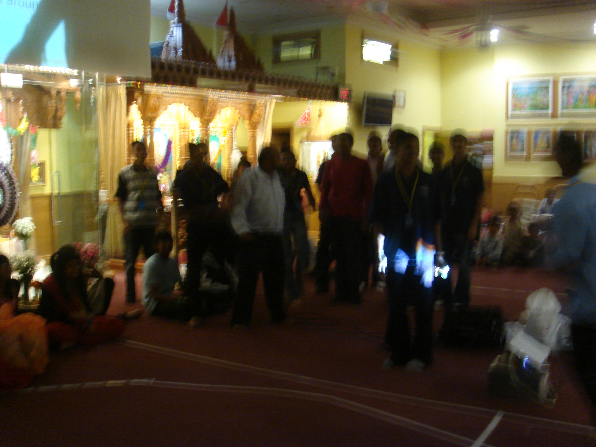 ©1987-2017 SKS Swaminarayan Temple East London