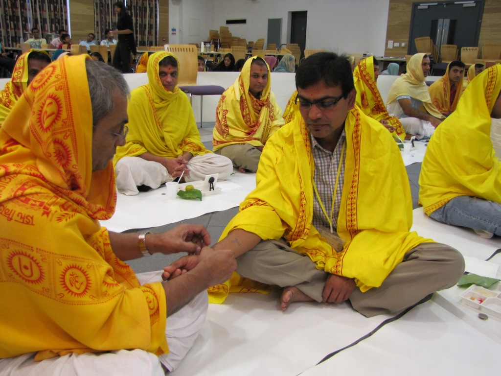 ©1987-2017 SKS Swaminarayan Temple East London