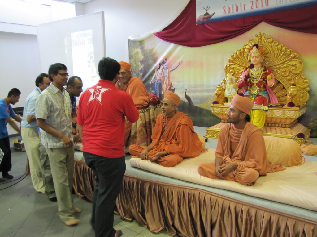 ©1987-2017 SKS Swaminarayan Temple East London
