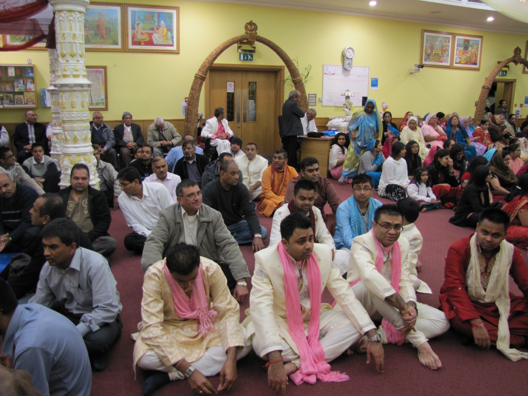 ©1987-2017 SKS Swaminarayan Temple East London