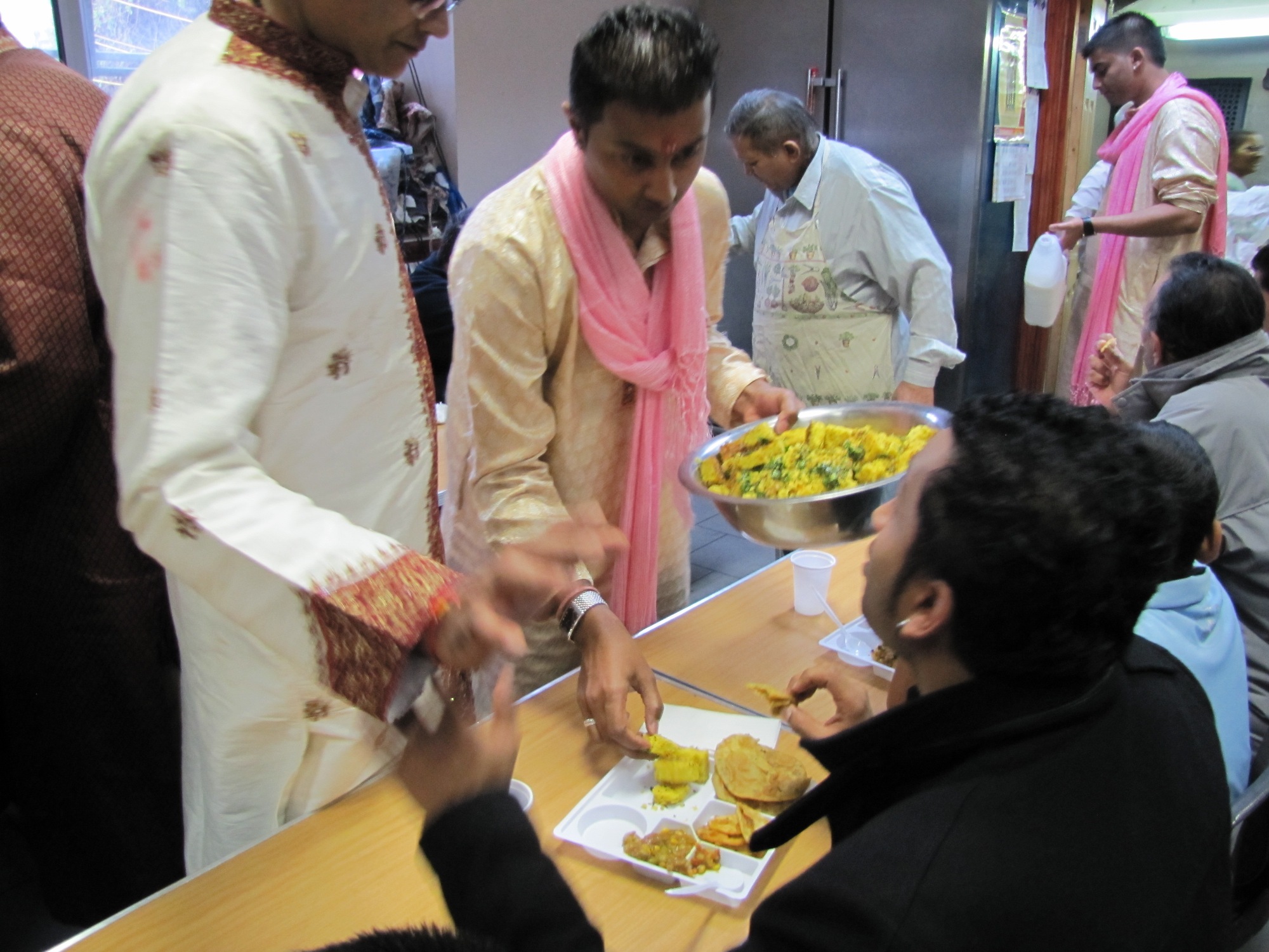 ©1987-2017 SKS Swaminarayan Temple East London