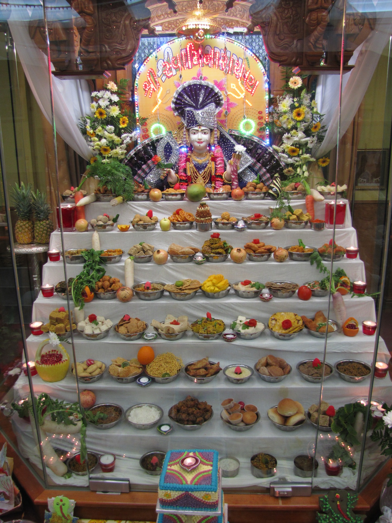 ©1987-2017 SKS Swaminarayan Temple East London