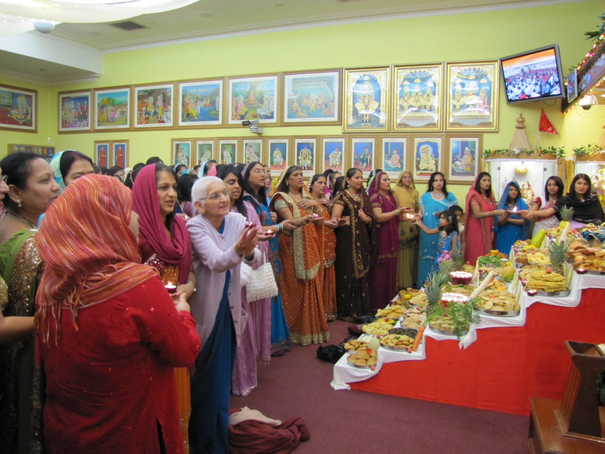 ©1987-2017 SKS Swaminarayan Temple East London
