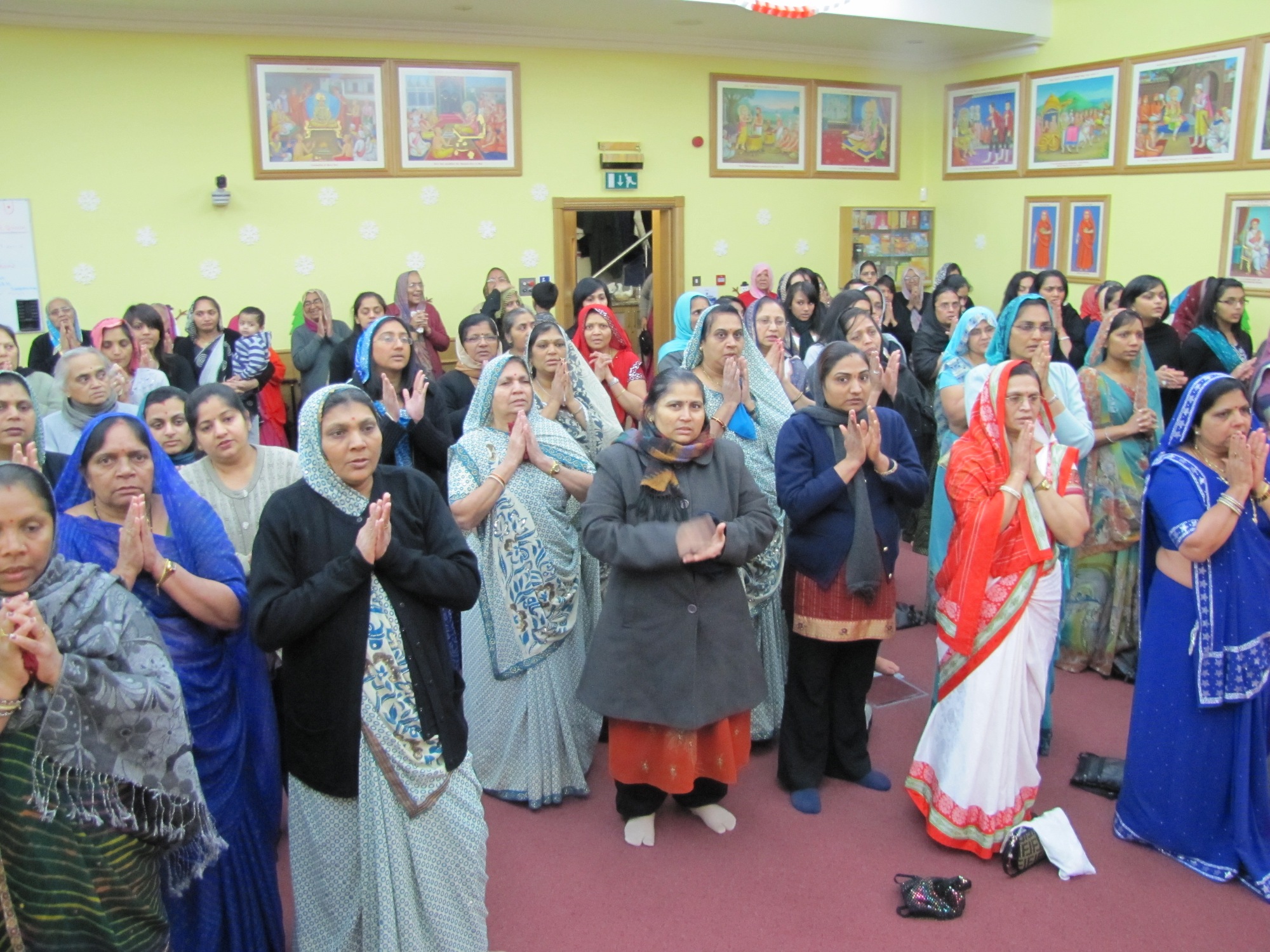 ©1987-2017 SKS Swaminarayan Temple East London