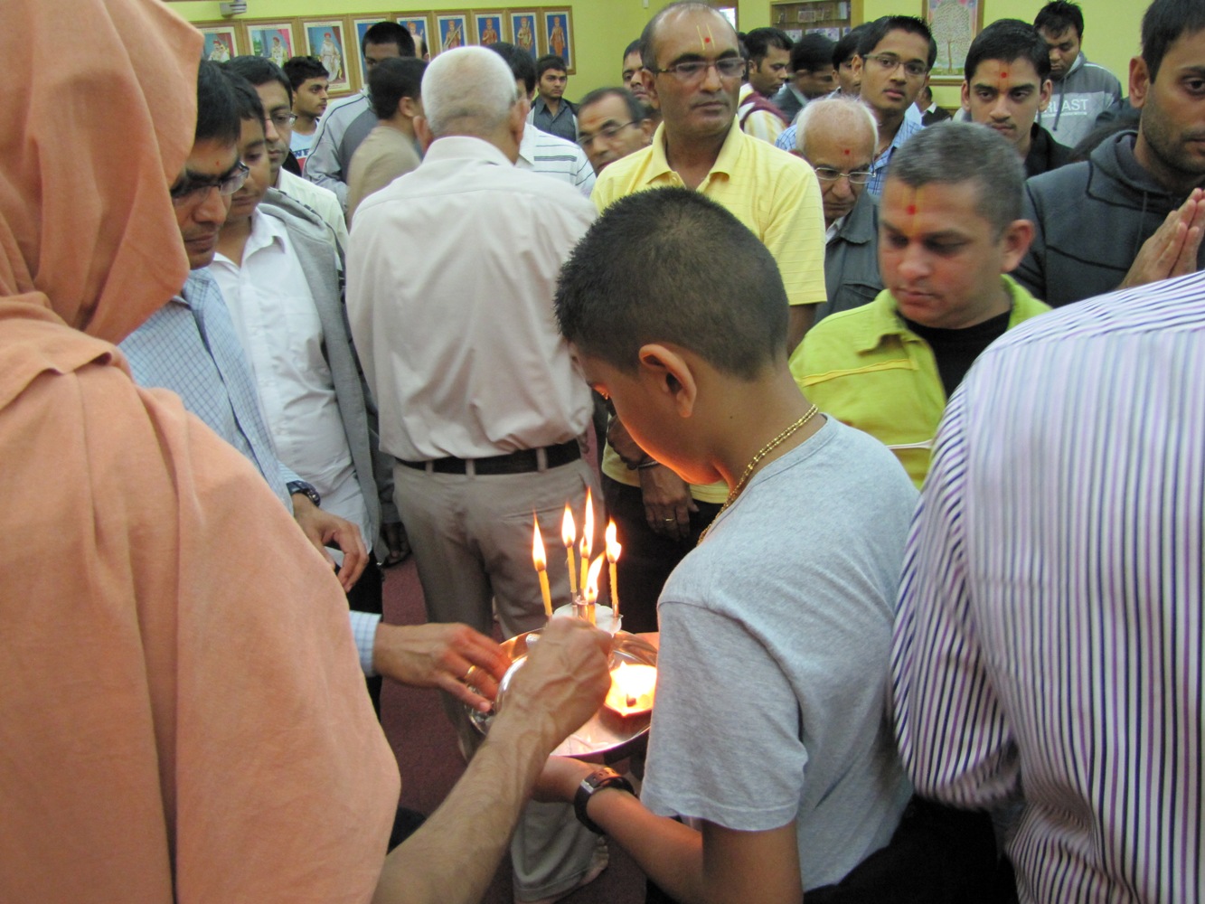 ©1987-2017 SKS Swaminarayan Temple East London