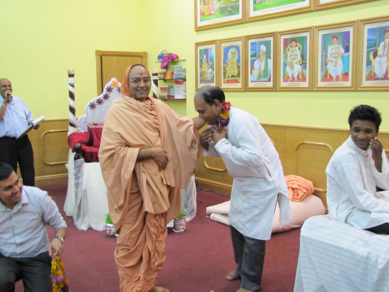 ©1987-2017 SKS Swaminarayan Temple East London