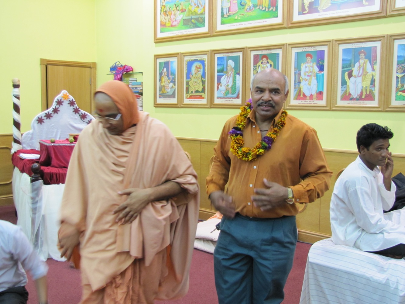 ©1987-2017 SKS Swaminarayan Temple East London