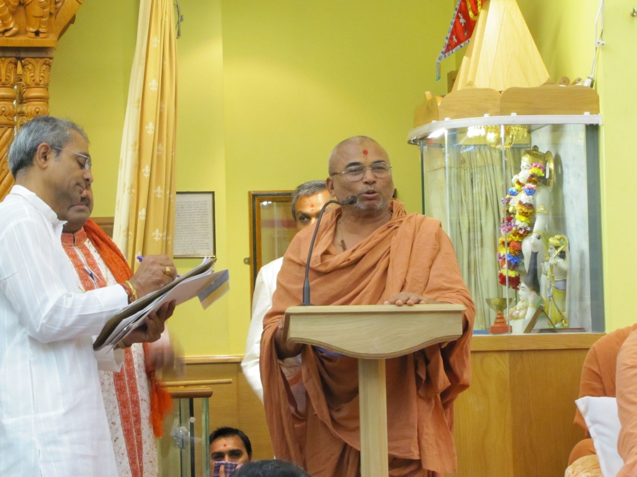 ©1987-2017 SKS Swaminarayan Temple East London