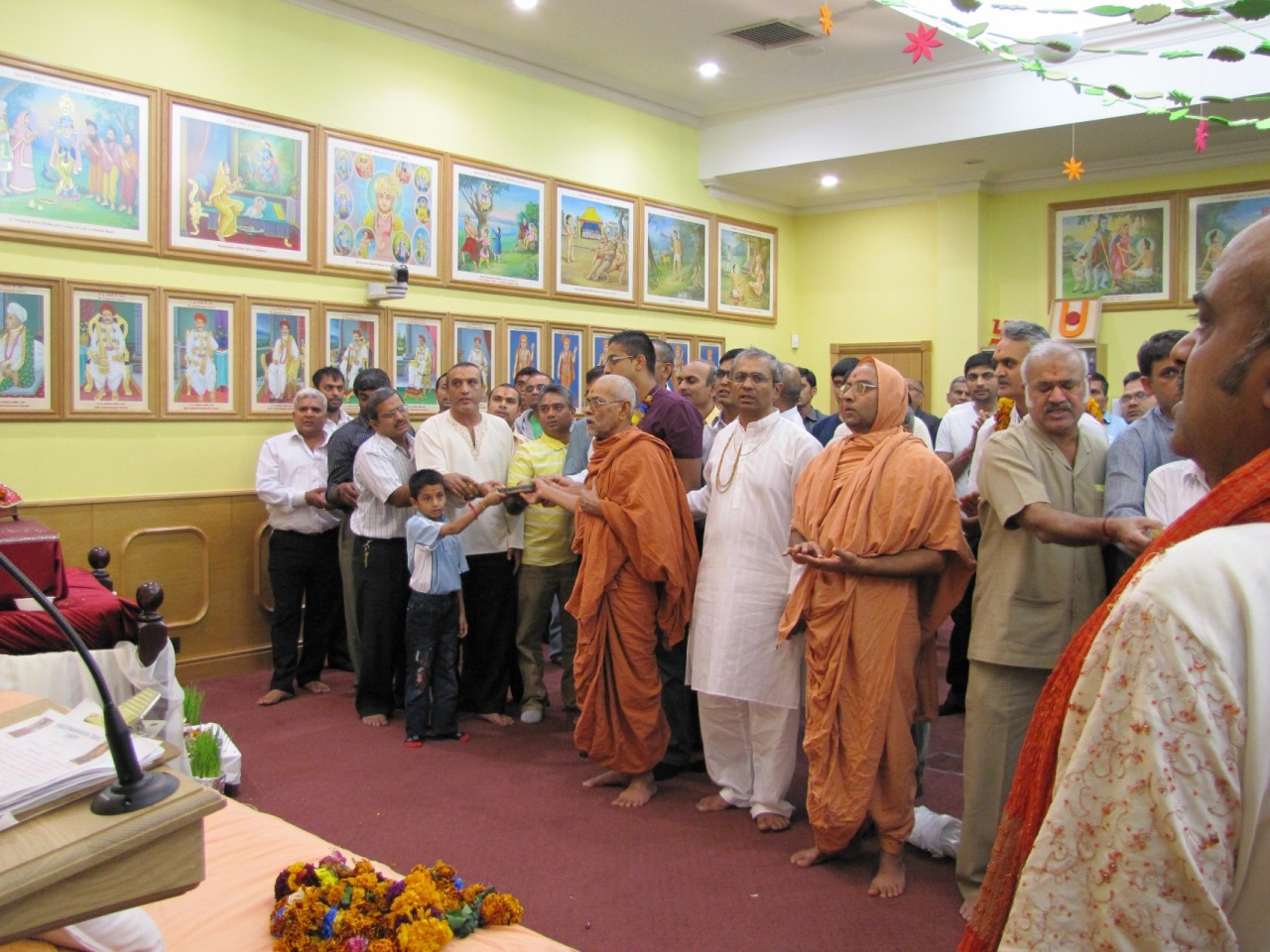 ©1987-2017 SKS Swaminarayan Temple East London