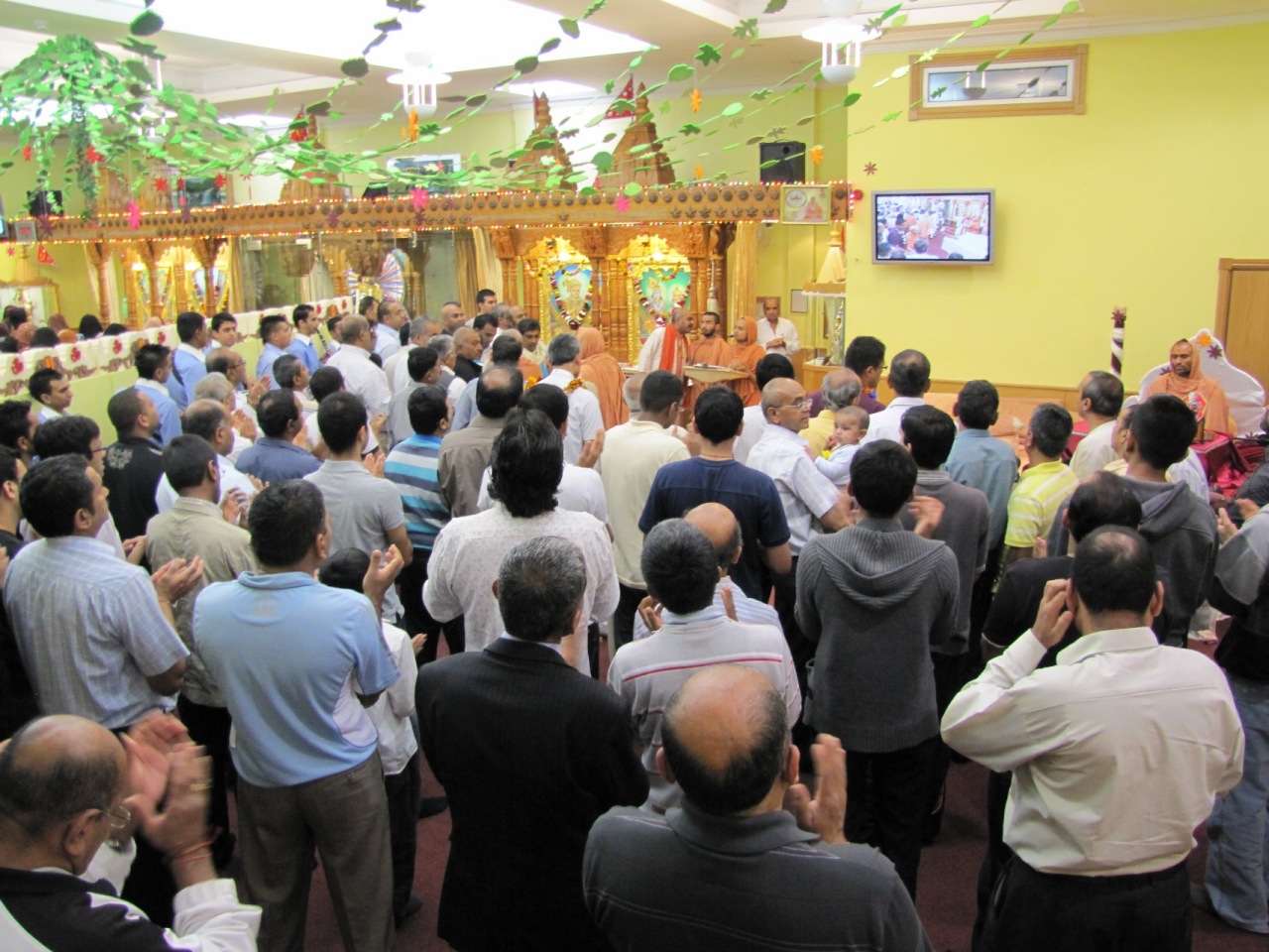 ©1987-2017 SKS Swaminarayan Temple East London