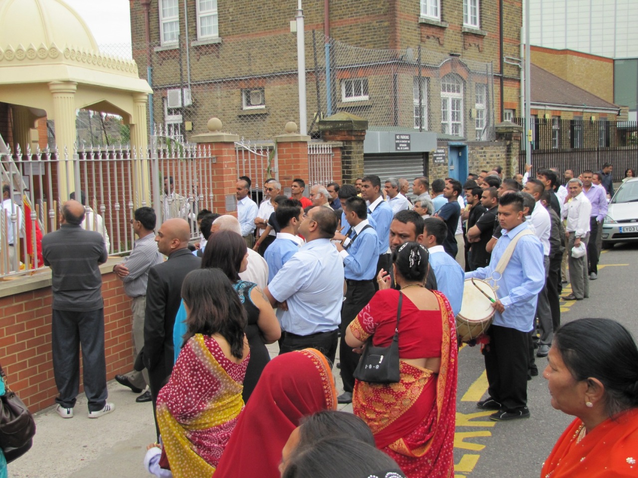 ©1987-2017 SKS Swaminarayan Temple East London