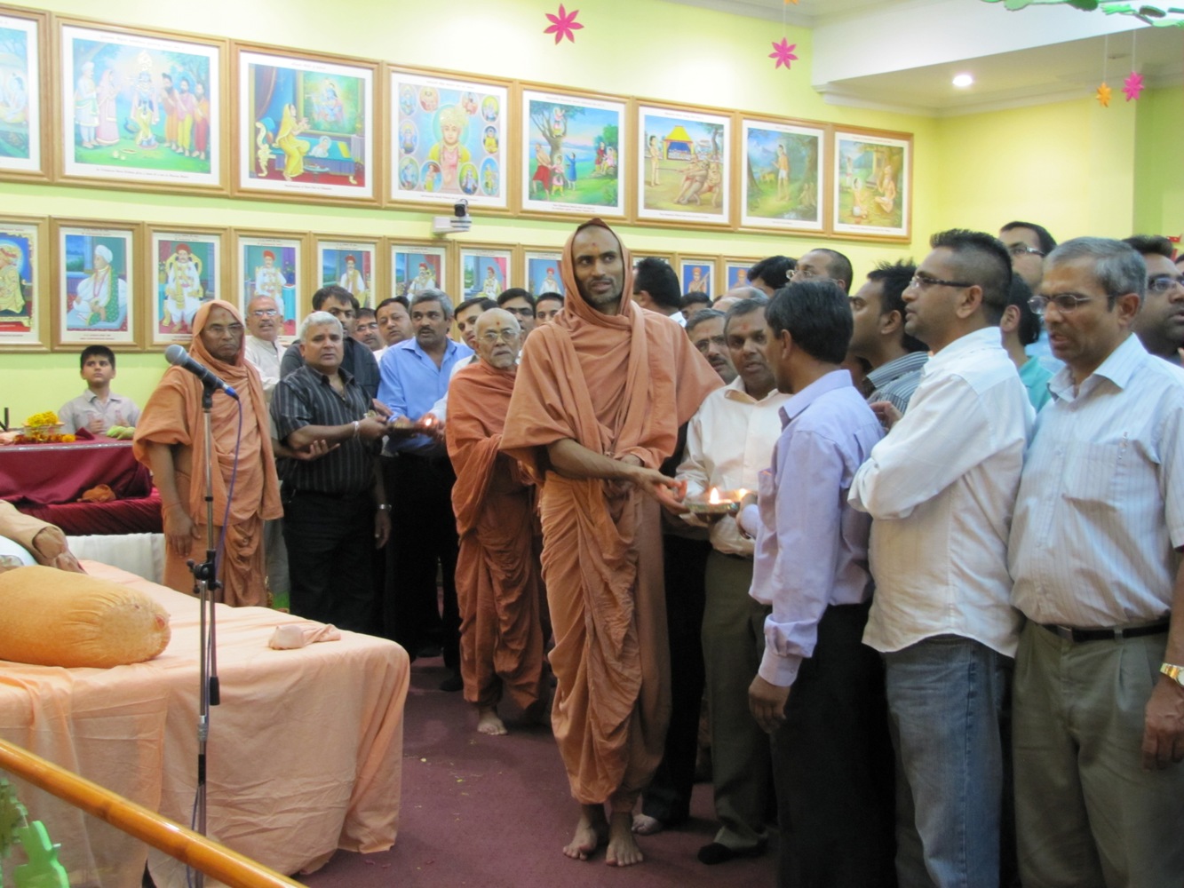 ©1987-2017 SKS Swaminarayan Temple East London