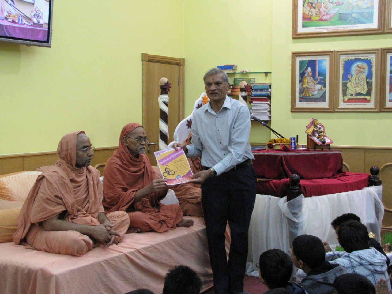 ©1987-2017 SKS Swaminarayan Temple East London