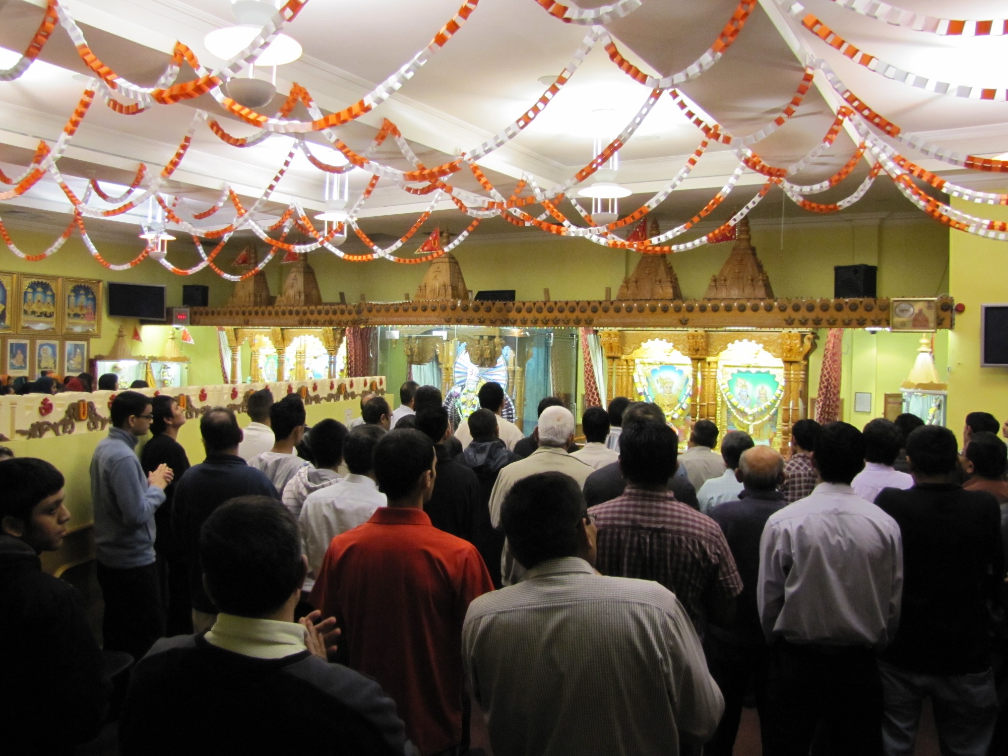 ©1987-2017 SKS Swaminarayan Temple East London