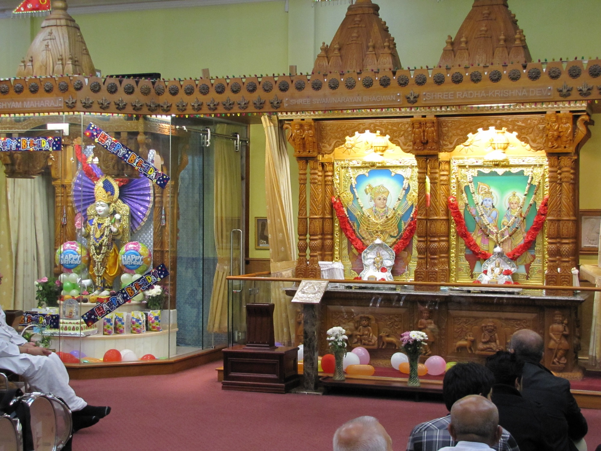 ©1987-2017 SKS Swaminarayan Temple East London