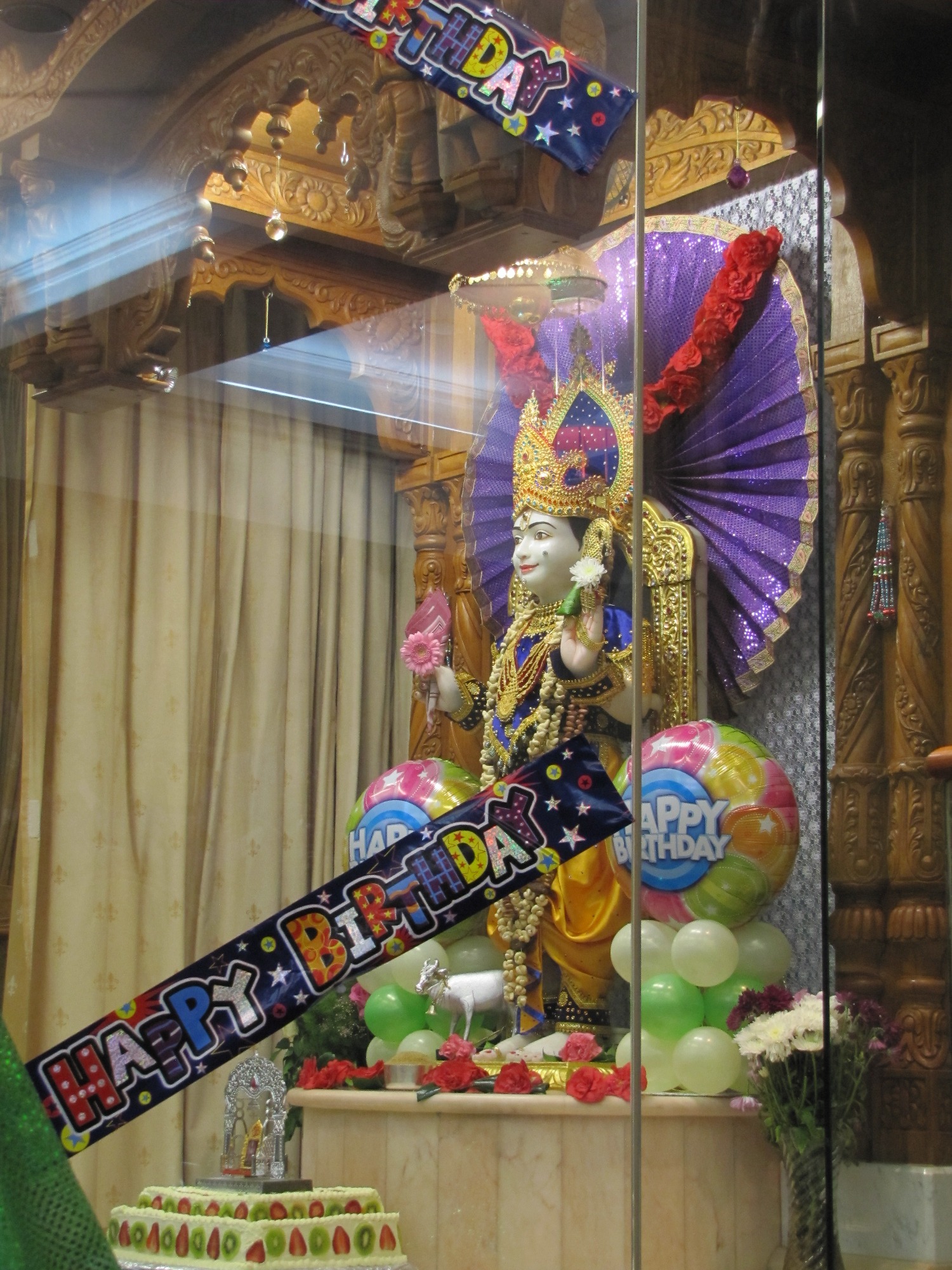 ©1987-2017 SKS Swaminarayan Temple East London